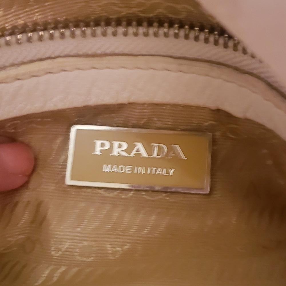 Prada White Leather Handbag - Picture 4 of 8